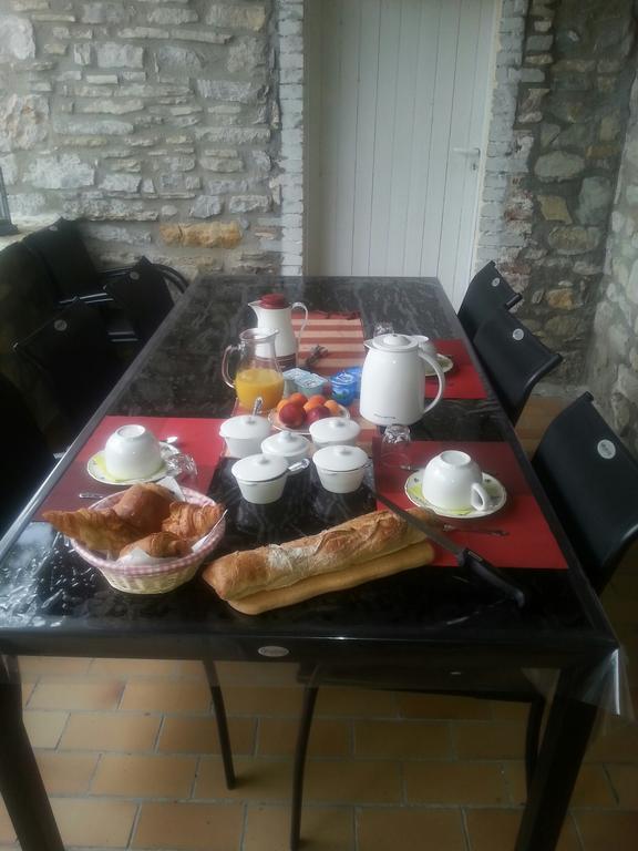 Le Mas De La Colombe Grospierres Esterno foto